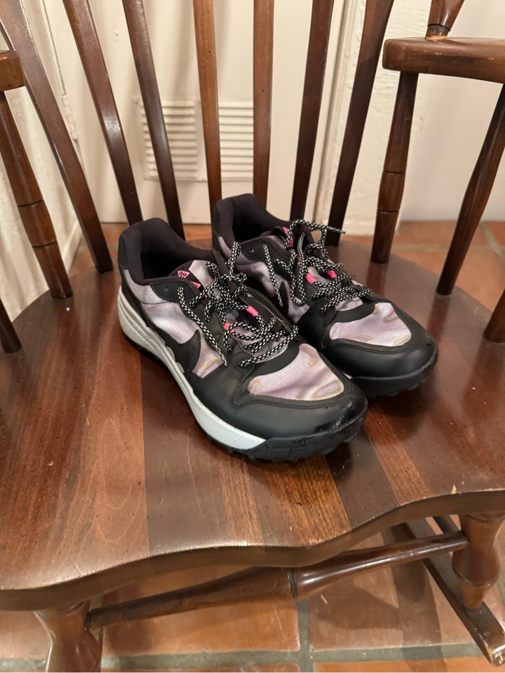 Nike Black and Lavender-Pink Trail Sneakers ACG Men’s 12
